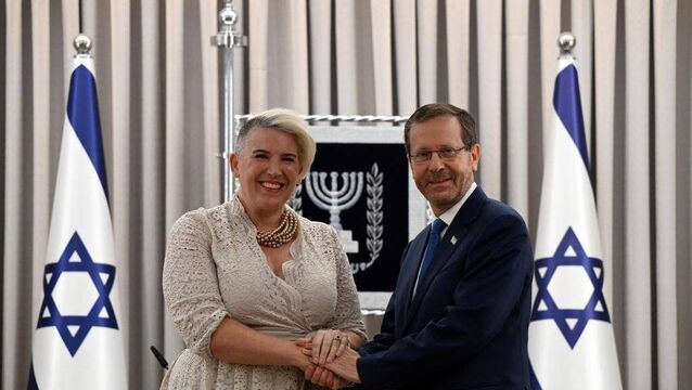 <p>Sonya McGuinness with Israel's President Isaac Herzog. Picture: Israeli Presidents Office</p>