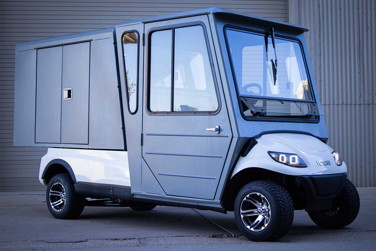 ICON_Commercial_Golf_Cart-C20V-1